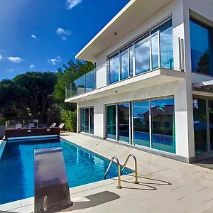  Villa Madeira By Lovelystay